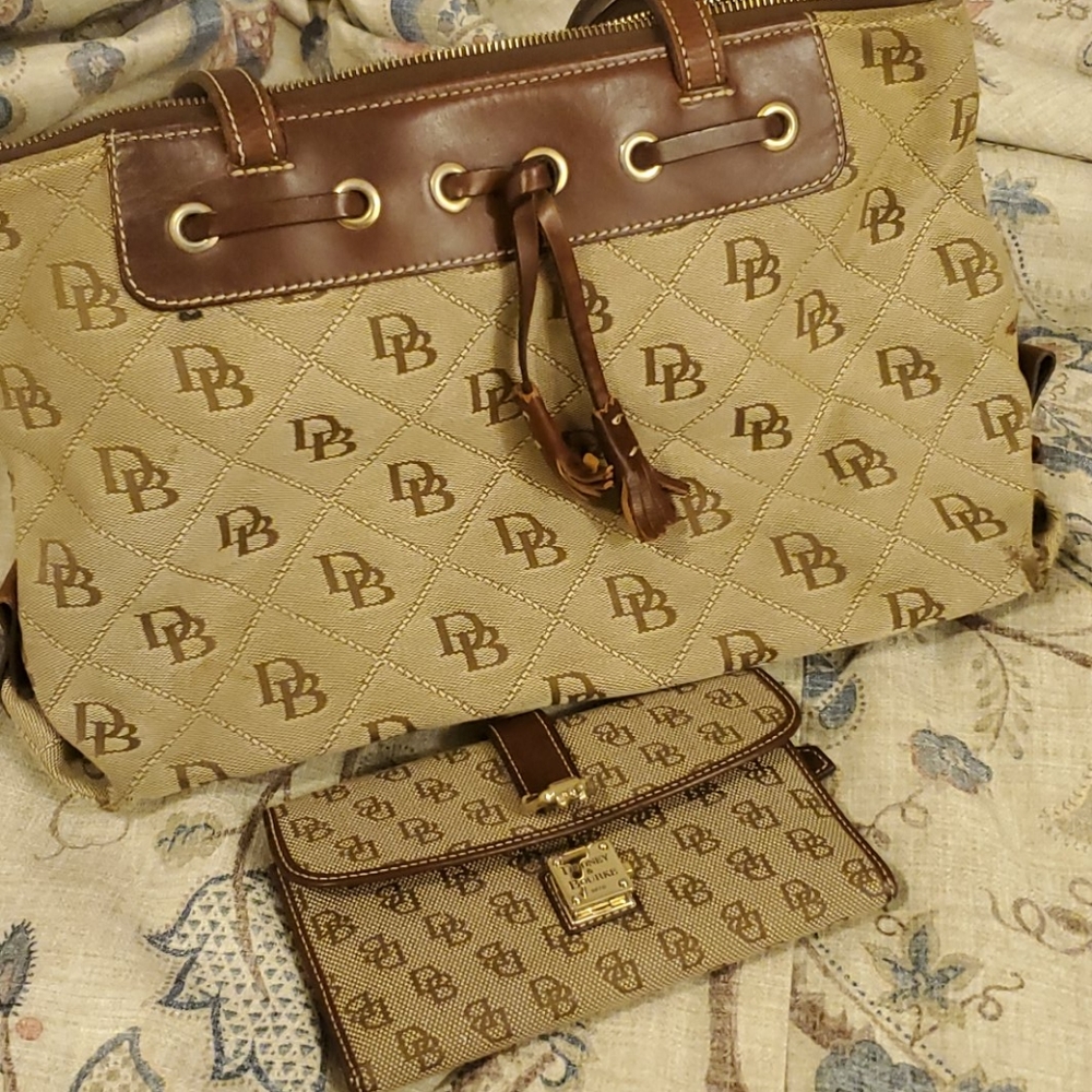 Dooney and Bourke handbag and wallet (must buy set